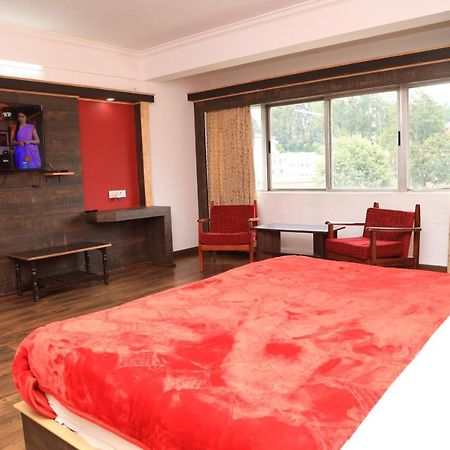 Hotel Durga Ooty Kültér fotó