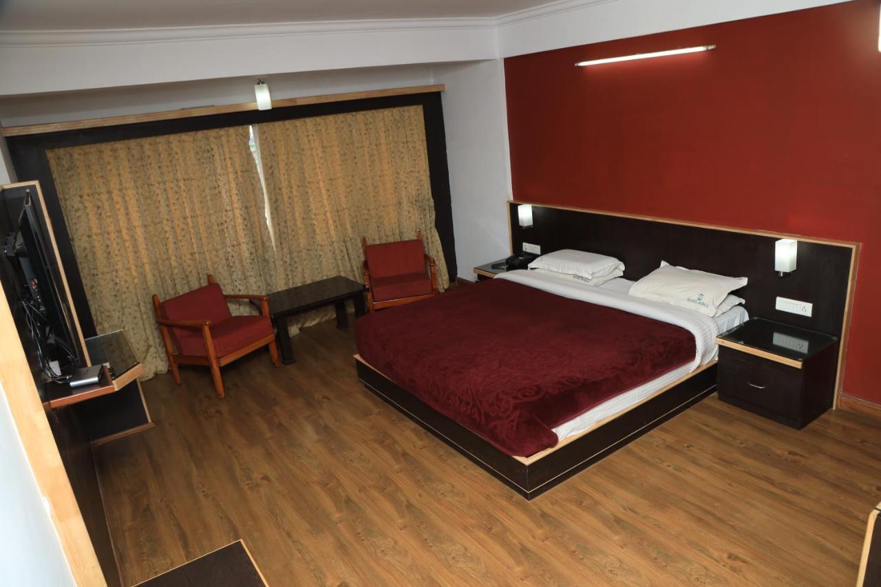 Hotel Durga Ooty Kültér fotó