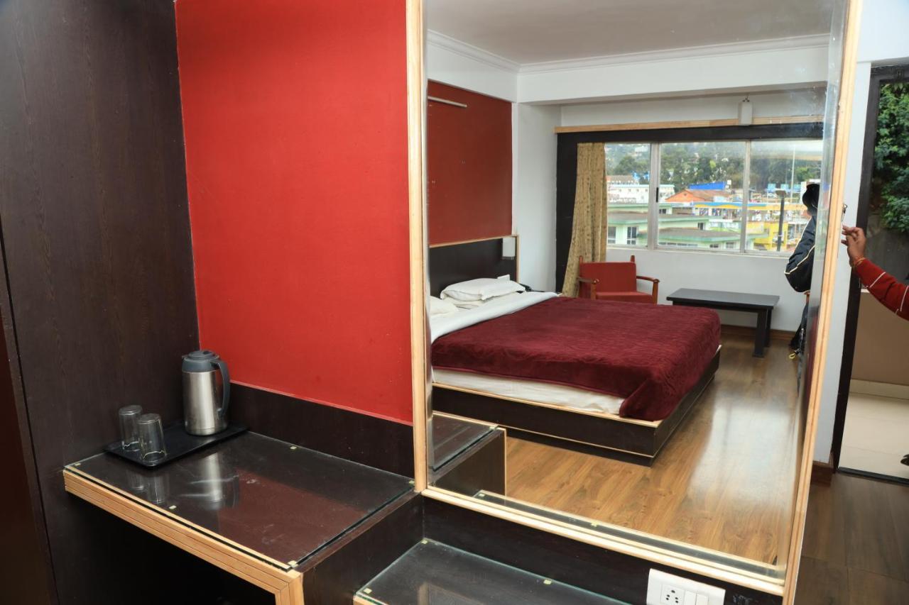 Hotel Durga Ooty Kültér fotó