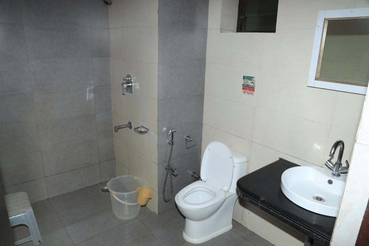 Hotel Durga Ooty Kültér fotó